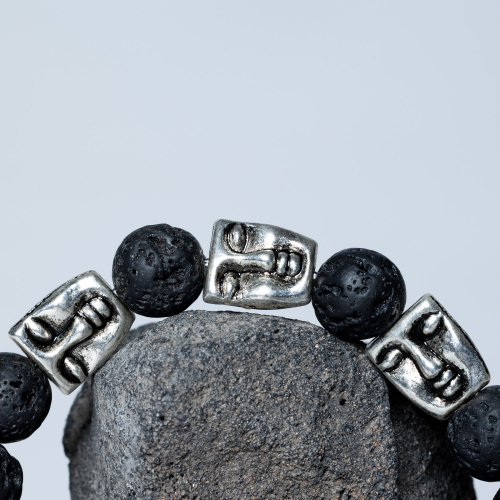 Lavastein Armband mit Gesichtern 10 mm